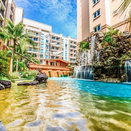 Atlantis Waterpark Apartment Pantai Jomtien Luaran gambar