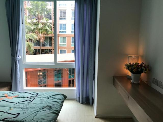 Atlantis Waterpark Apartment Pantai Jomtien Luaran gambar