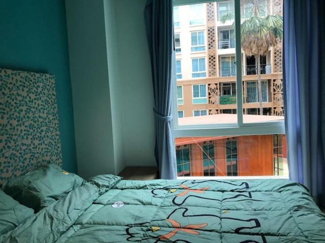 Atlantis Waterpark Apartment Pantai Jomtien Luaran gambar