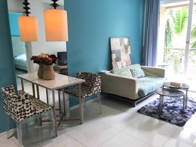 Atlantis Waterpark Apartment Pantai Jomtien Luaran gambar