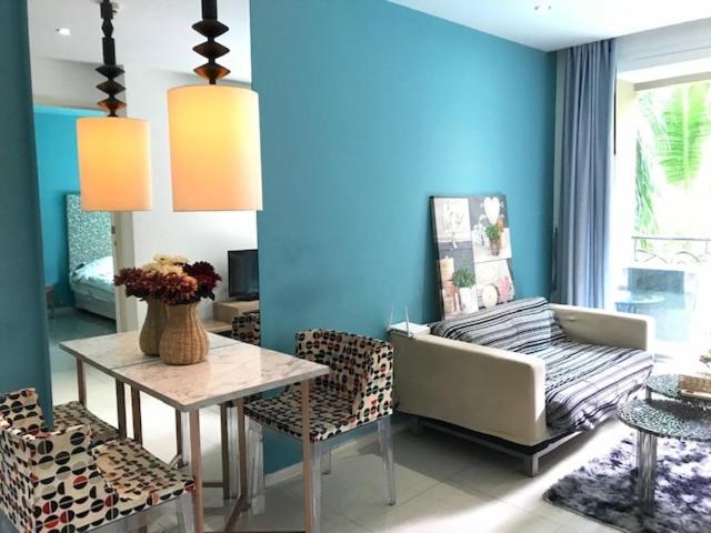 Atlantis Waterpark Apartment Pantai Jomtien Luaran gambar